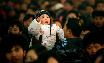 李天恩:中國(guó)春運(yùn)何妨學(xué)學(xué)美國(guó)