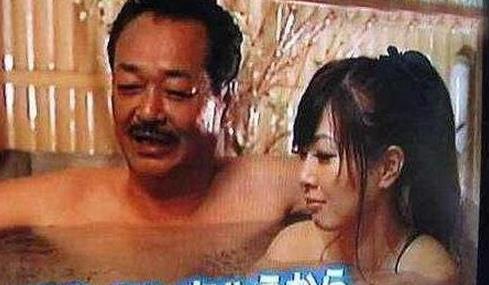 全球九大女性風(fēng)俗個(gè)個(gè)奇葩!最后一個(gè)亮了
