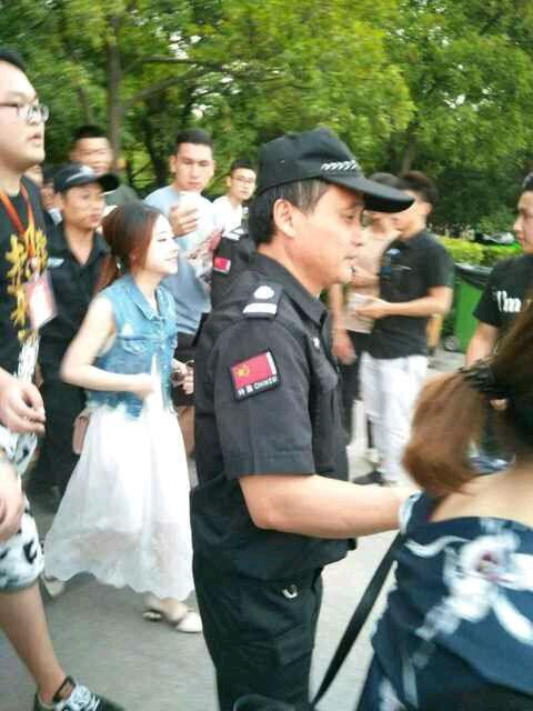 斗魚tv嘉年華女主播線下照片毀人不倦 看完嚇壞寶寶了!