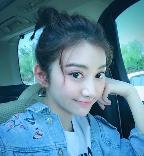 披肩短發(fā)怎么扎丸子頭 披肩短發(fā)怎么扎丸子頭
