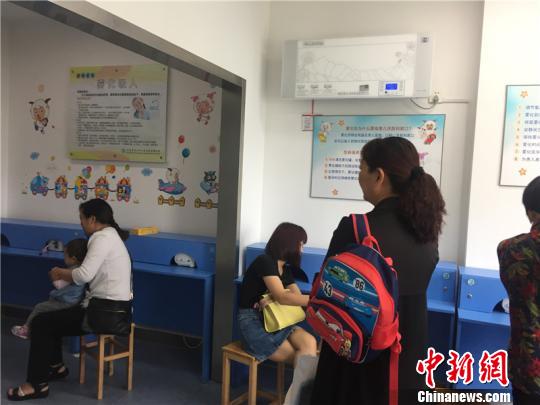 寧波10歲女孩電扇對臉吹一夜醒后患上面癱