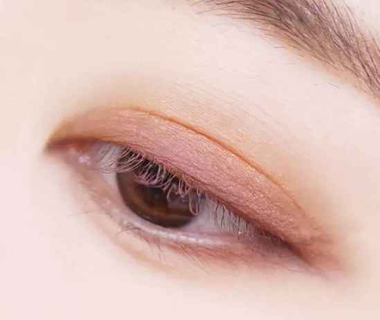 新手怎么畫眼影好看?簡(jiǎn)單易學(xué)的技巧學(xué)起來
