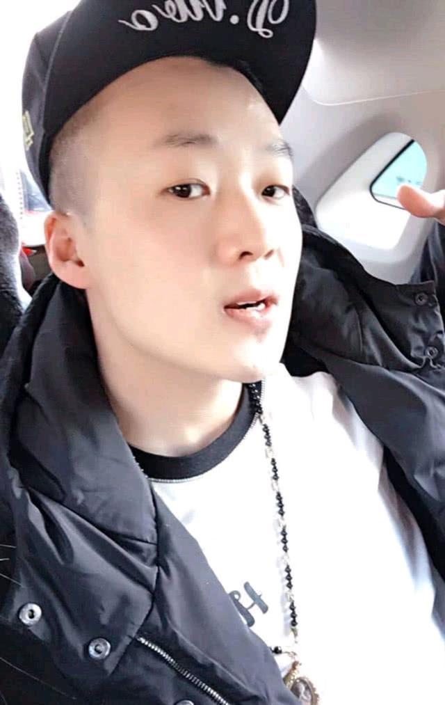 楊坤diss《驚雷》反被原唱懟,網(wǎng)友紛紛表示:音樂還是有高低之分的