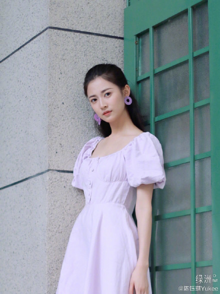 陳鈺琪秒刪微博 陳鈺琪說的適可而止不要太過分指的是什么