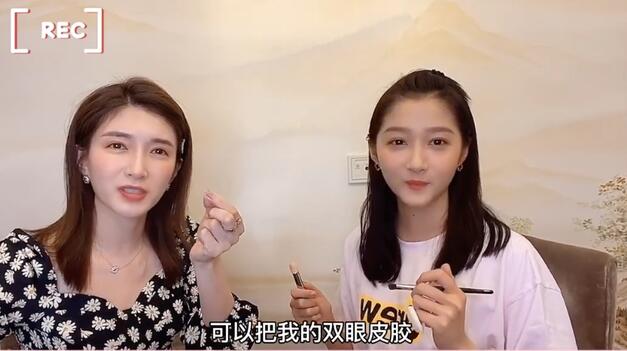 關曉彤給江疏影化妝怎么回事?什么情況?終于真相了,原來是這樣!