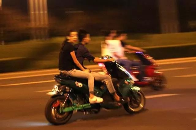 點(diǎn)擊進(jìn)入看圖評論