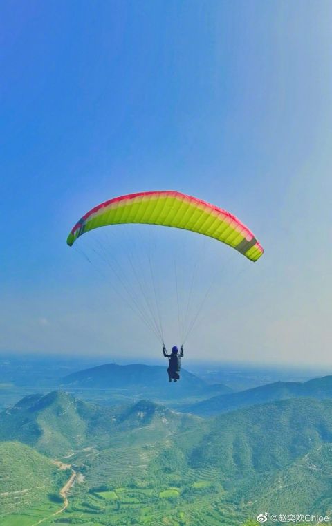 趙奕歡考到航空運動飛行駕駛員執(zhí)照 網(wǎng)友:還有啥是姐姐不會的