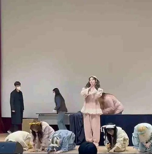 王怡人中國人不行大禮是怎么一回事 王怡人個人資料介紹