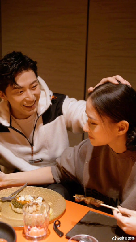竇驍否認(rèn)奉子成婚 竇驍否認(rèn)與何超蓮奉子成婚