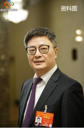 建議把潔牙納入醫(yī)保 做好口腔疾病的預(yù)防工作