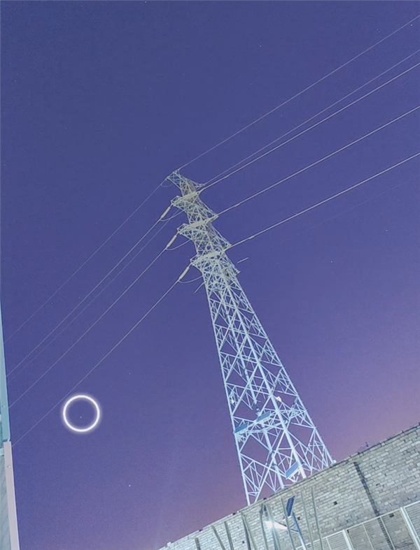 浪漫同框!中國空間站飛越北京上空 肉眼可見