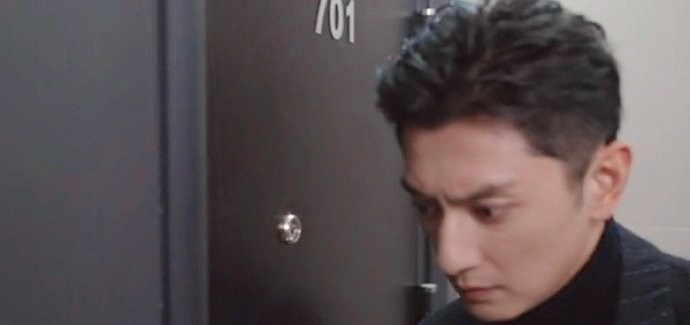 《抖音》三分野讓門外那個(gè)走表情包高清無水印分享