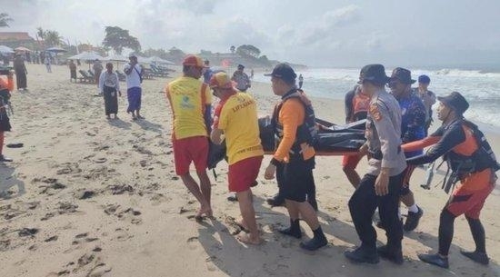 網(wǎng)紅仲尼巴厘島不幸溺亡:海邊約90%溺水都是因?yàn)殡x岸流