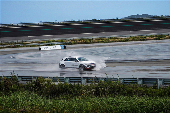 8-׿늄܇IONIQ 5 Nչʾ׿Խِ.jpg