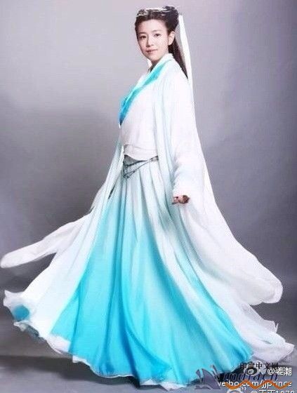 姜潮微博表白喜歡楊冪是怎么回事?為何說楊冪最適合演小龍女吐槽陳妍希版?借楊冪炒作