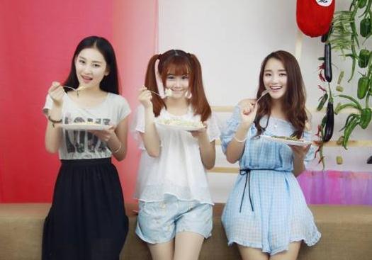 90后最美廚娘照