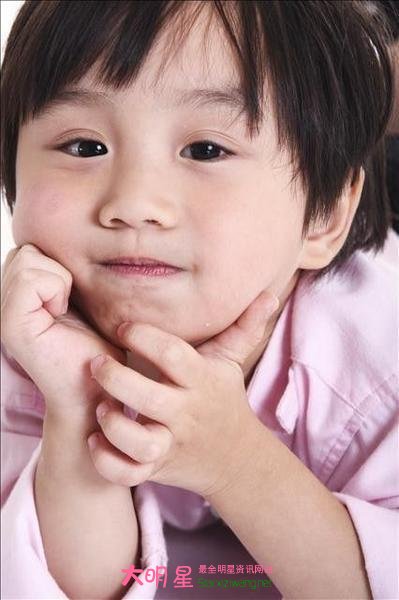 小小彬