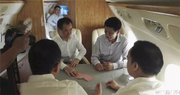 王健林直播斗地主熊貓TV全程直播 價(jià)值3億元私人飛機(jī)內(nèi)現(xiàn)魯豫