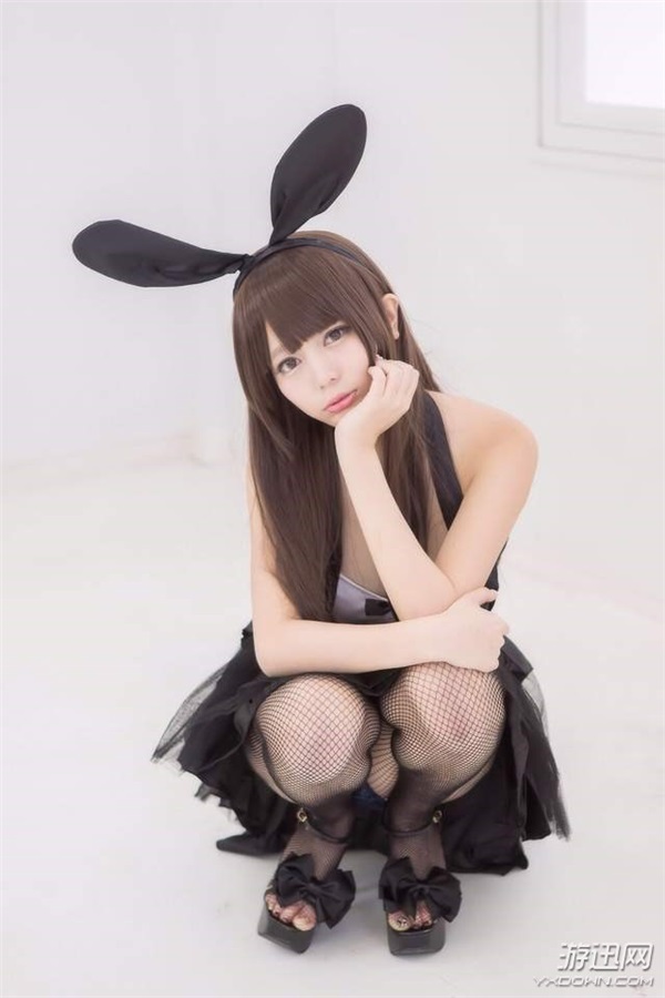 11^(q)Coserkÿ yУCOSPLAYI(y)
