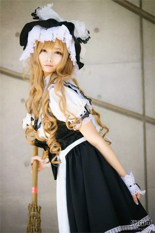 11^(q)Coserkÿ yУCOSPLAYI(y)