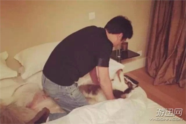 王思聰發(fā)微博怒罵自家酒店!老公,你到底遭遇了什么