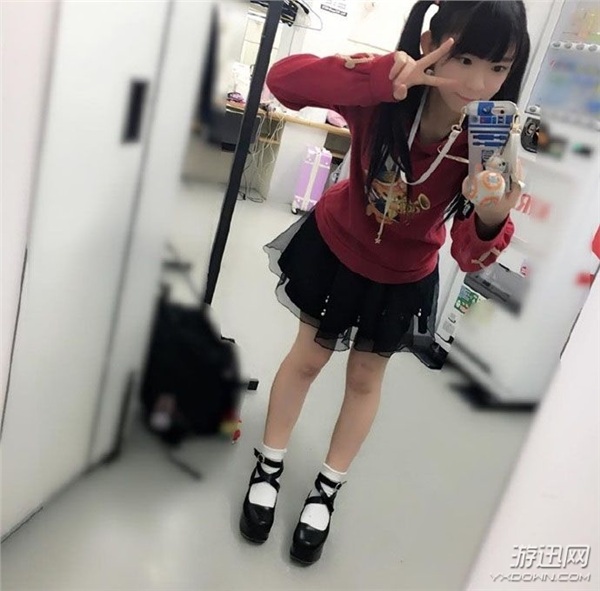 這才是真正的“童顏”!20歲美女完美Cos動漫小學(xué)生