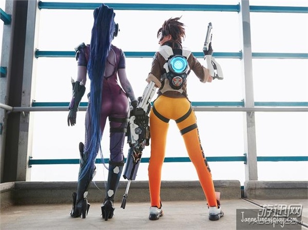 《守望先鋒》大尺度Cosplay 這屁股緊實(shí)的沒(méi)話說(shuō)(圖) 《守望先鋒》大尺度Cosplay 這屁股緊實(shí)的沒(méi)話說(shuō)(圖)