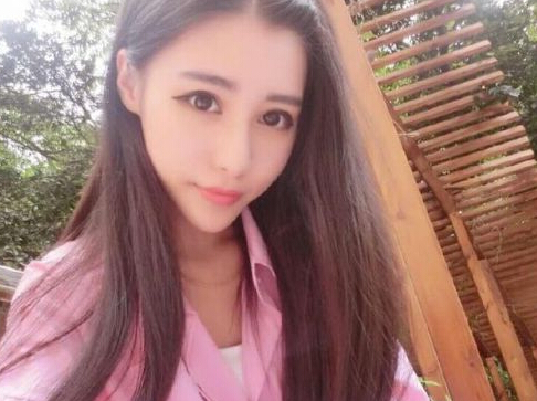 斗魚tv阿怡代打事件將被取代?龍珠女主播LOL大潼姐轉(zhuǎn)投斗魚直播人氣不輸阿怡