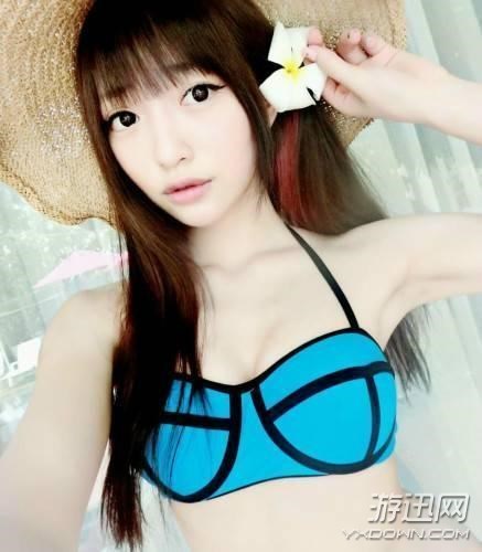 臺(tái)灣LOL女主播曬泳裝照 顏值點(diǎn)贊,就是胸小了點(diǎn)兒