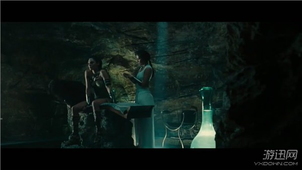 《神奇女俠》官方中文預(yù)告首曝 神奇女俠為和平而戰(zhàn)