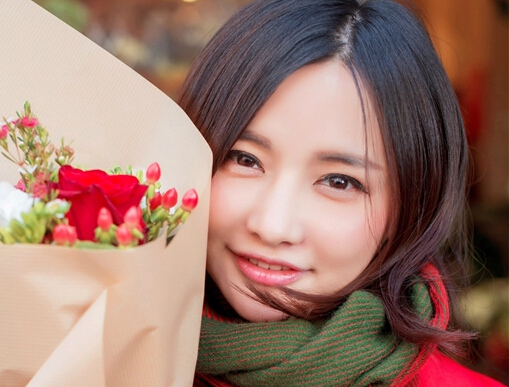 Ӣ(lin)˵һŮmissֱ˯X(ju) ^Ⱥһ·j30f(wn)