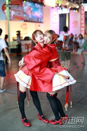盤(pán)點(diǎn)CJ展會(huì)ShowGirl的窘迫瞬間!妹子,這兒不能摳腳