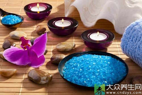 8個(gè)不能有的吃鹽習(xí)慣 8個(gè)最不能有的吃鹽習(xí)慣 一件足以要你命(4)