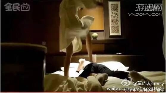 這是什么新體位?女主播慕詩琪穿透明睡衣腳踩小漠