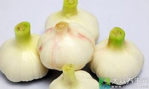 大蒜的營養(yǎng)功效 一生用之不盡 大蒜一生用之不盡的營養(yǎng)功效!(1)