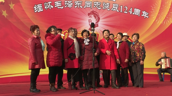 2017-12-27-彎腰樹社區(qū)文藝匯演1.jpg
